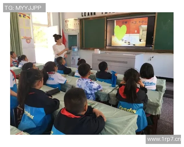 羽毛球场上的奋斗与成长：刘静的深度对话与人生启示